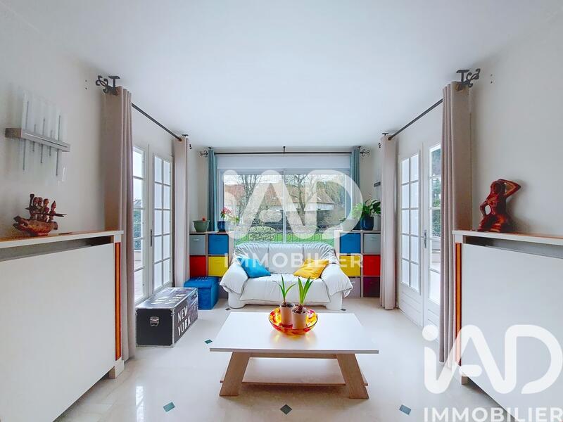 Maison de maîtres - 304 m² - 13 pièces