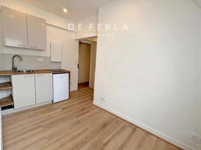 Studio - 12 m² - 1 pièce