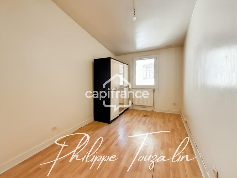 Maison - 220 m² - 14 pièces