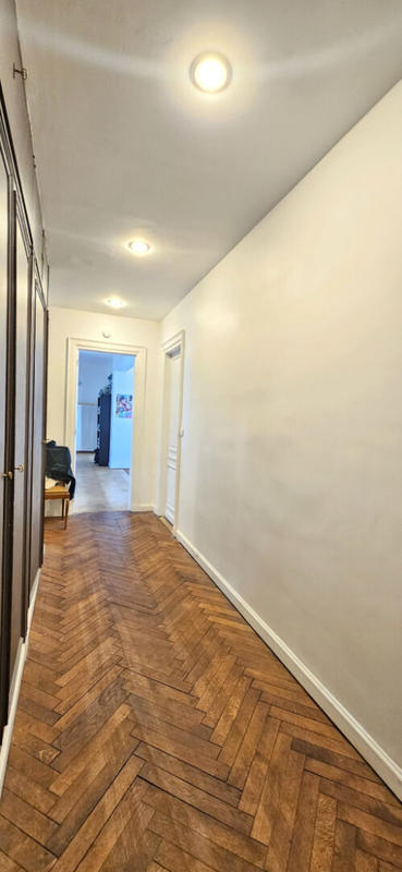 Appartement - 182 m² - 6 pièces