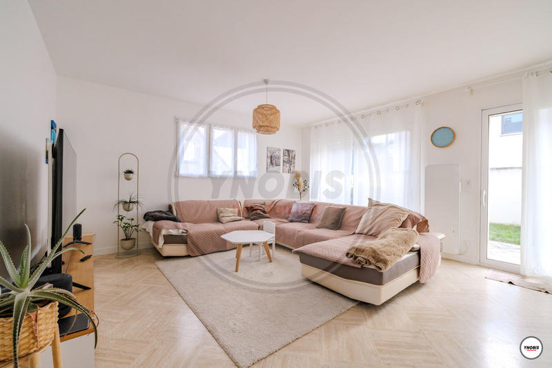 Maison - 164 m² - 8 pièces