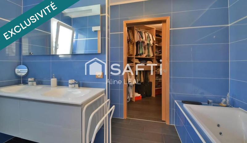 Maison - 206 m² - 8 pièces