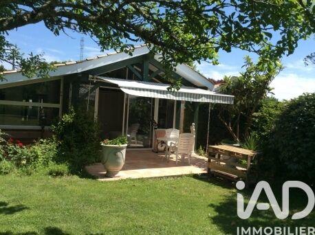 Maison - 230 m² - 6 pièces