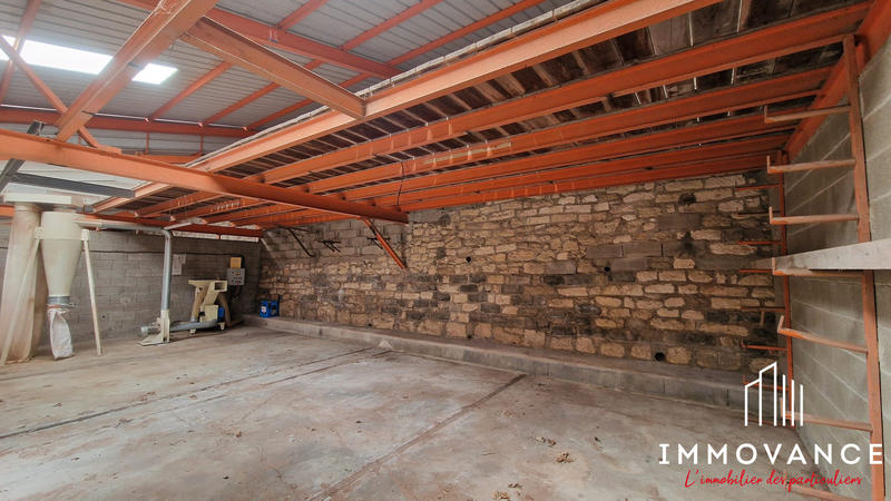 Local d'activités - 625 m²