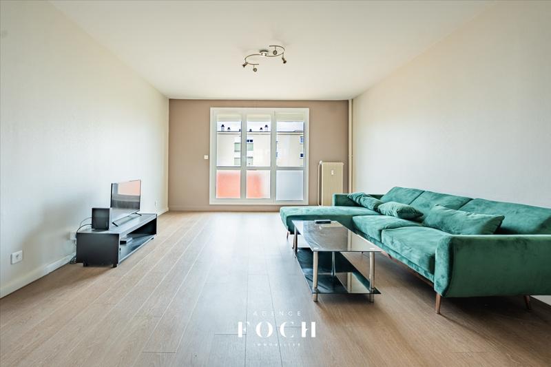 Appartement - 83 m² - 4 pièces