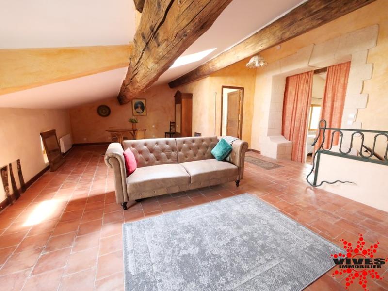 Maison - 200 m² - 7 pièces