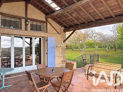 Maison de village - 183 m² - 4 pièces