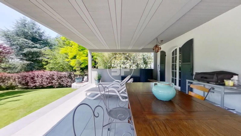 Maison - 142 m² - 6 pièces