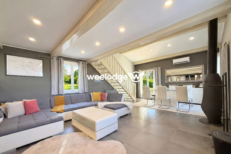 Maison - 168 m² - 7 pièces