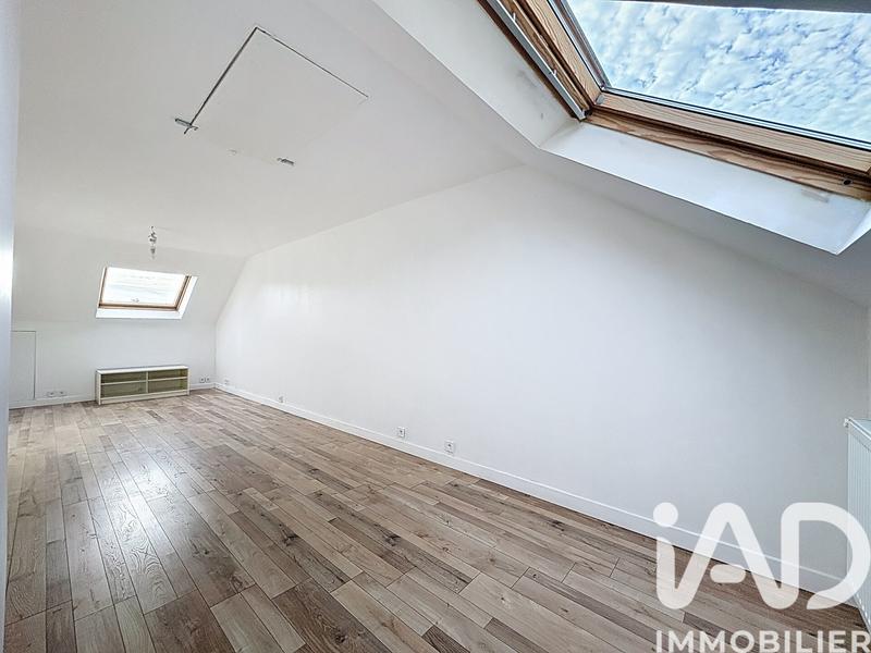 Maison - 182 m² - 8 pièces