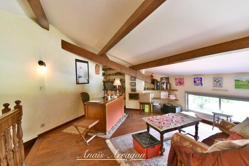 Villa - 275 m² - 6 pièces