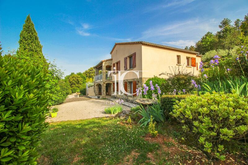 Maison - 152 m² - 4 pièces