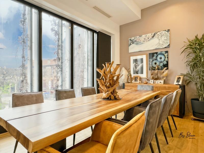 Maison - 200 m² - 8 pièces