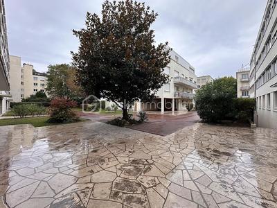 Studio - 11 m² - 1 pièce