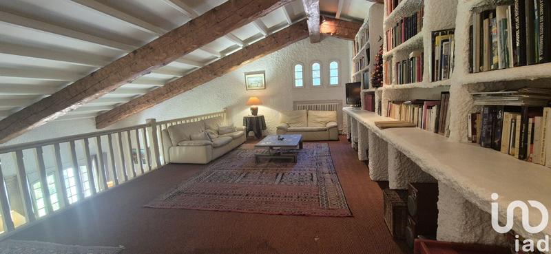 Maison - 240 m² - 7 pièces