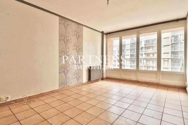 Appartement - 84 m² - 4 pièces