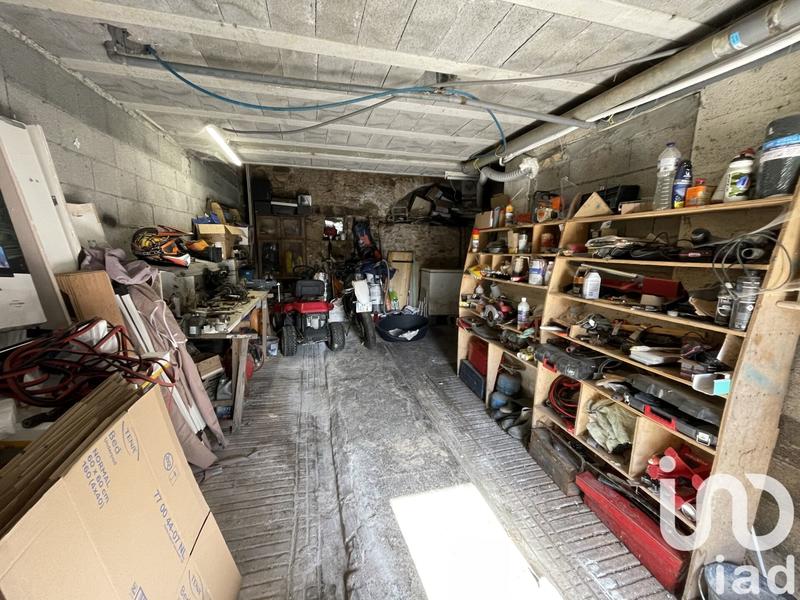 Maison - 215 m² - 9 pièces