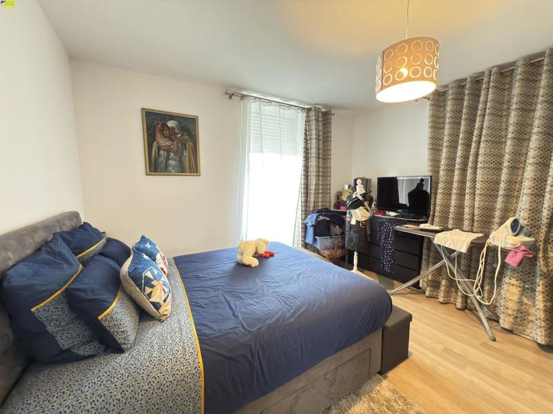 Appartement - 110 m² - 4 pièces