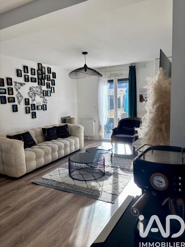 Maison - 95 m² - 5 pièces