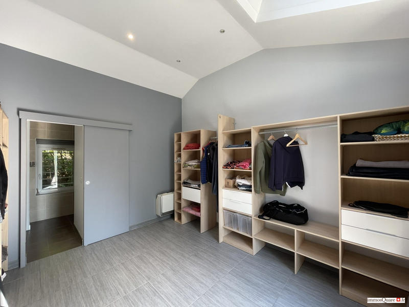 Maison - 180 m² - 6 pièces