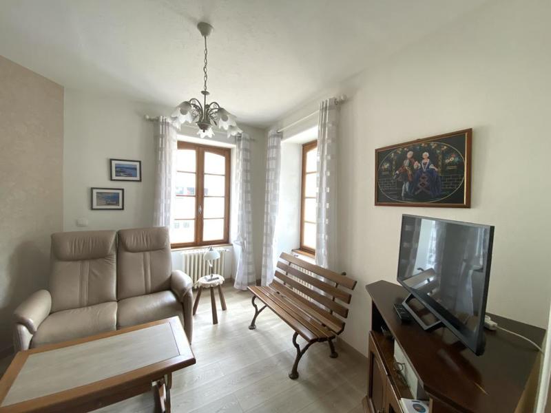 Maison - 300 m² - 13 pièces