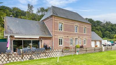 Maison bourgeoise - 212 m² - 8 pièces