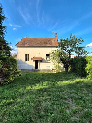 Maison - 140 m² - 6 pièces