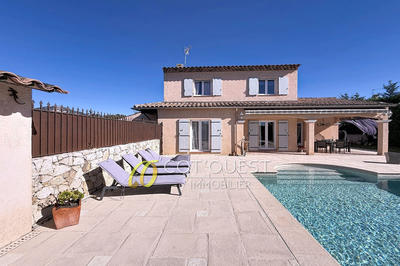 Maison - 112 m² - 4 pièces