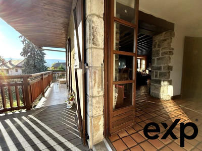 Maison - 204 m² - 6 pièces