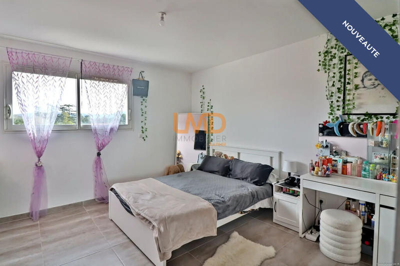 Villa - 171 m² - 8 pièces