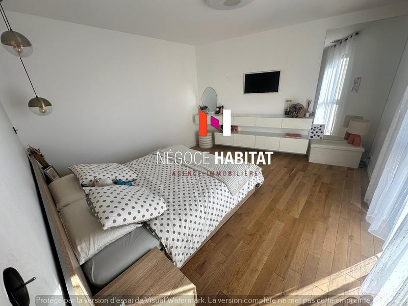 Villa - 182 m² - 7 pièces