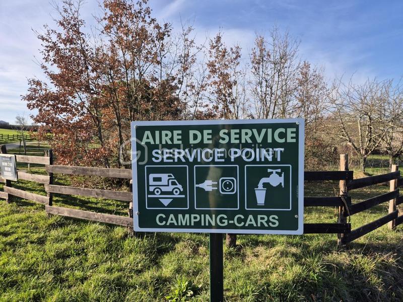 Propriété - 210 m² - 7 pièces