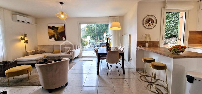 Maison traditionnelle - 100 m² - 4 pièces