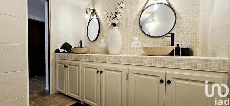 Maison - 212 m² - 7 pièces