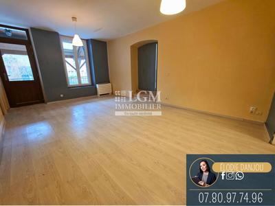 Maison - 88 m² - 4 pièces