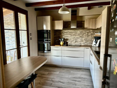 Maison - 127 m² - 6 pièces