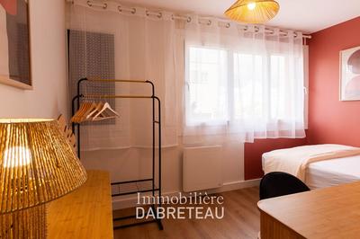 Appartement - 128 m² - 8 pièces