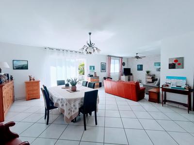 Maison - 164 m² - 6 pièces