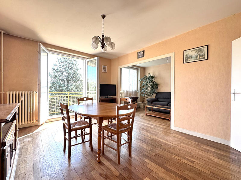 Appartement - 63 m² - 4 pièces