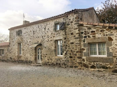 Maison - 160 m² - 6 pièces