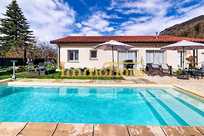 Villa - 93 m² - 5 pièces