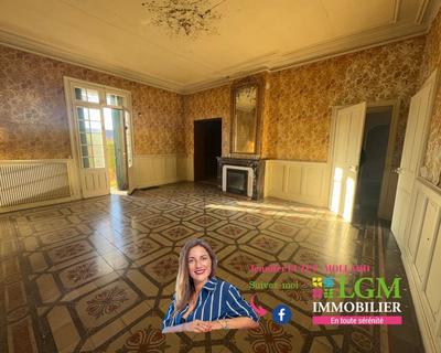 Maison - 300 m² - 11 pièces