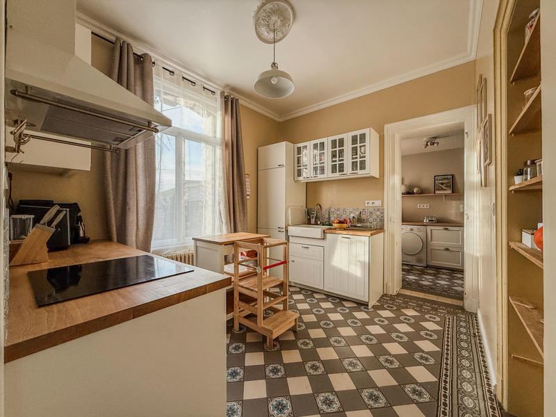 Maison - 140 m² - 6 pièces