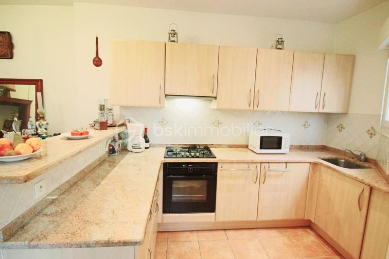 Appartement - 80 m² - 4 pièces