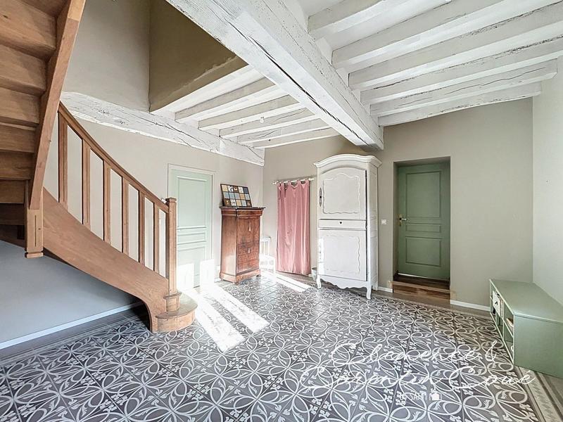 Maison - 260 m² - 11 pièces