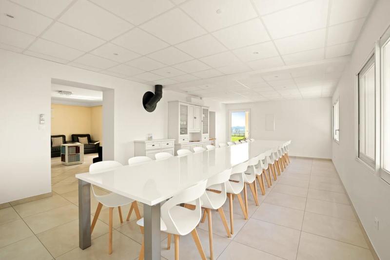 Maison - 450 m² - 14 pièces