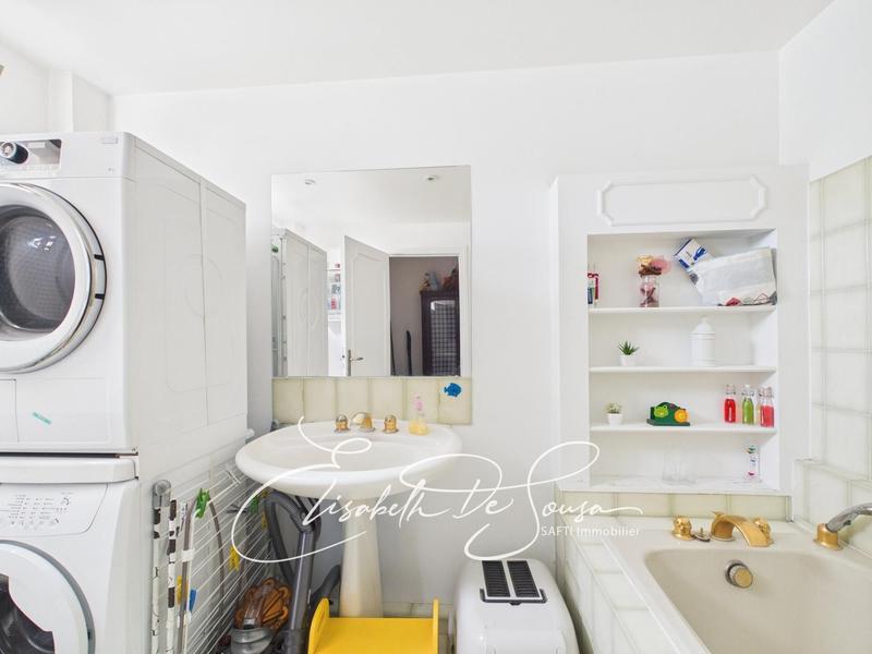 Appartement - 100 m² - 5 pièces