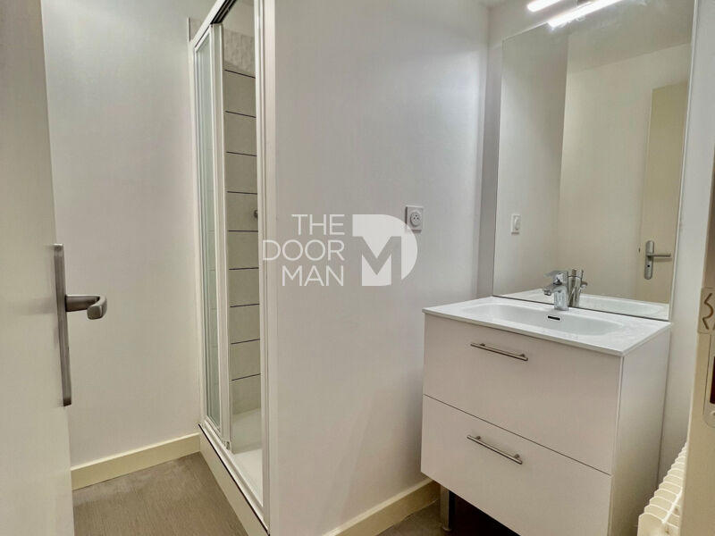 Immeuble - 98 m² - 5 pièces