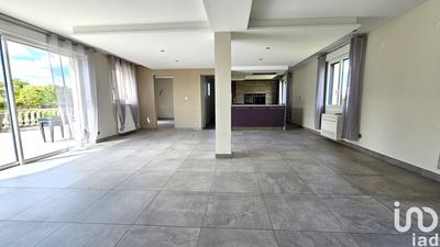 Maison - 145 m² - 5 pièces