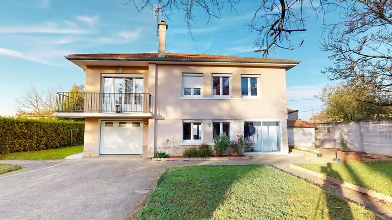 Maison - 135 m² - 6 pièces